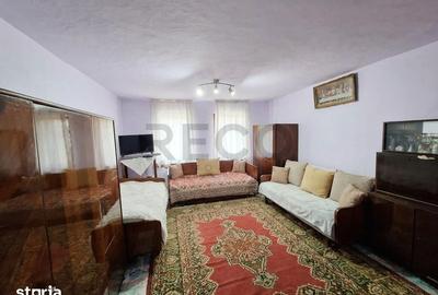 Casă cu 1 camere cu Teren 2676 Mp în Șimian - 5