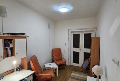 Elisabetin – Casa  4  Camere – Curte comuna - 3