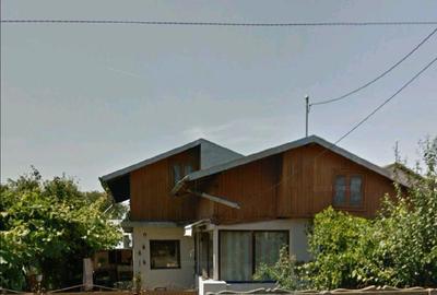 Casă cu 4 camere cu Teren 400 Mp în Bereasca