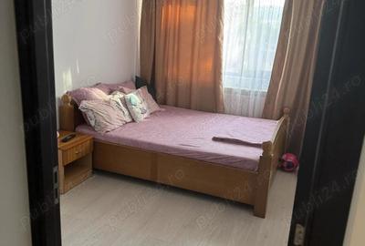 Apartament cu 3 camere semidecomandat în Central - 2