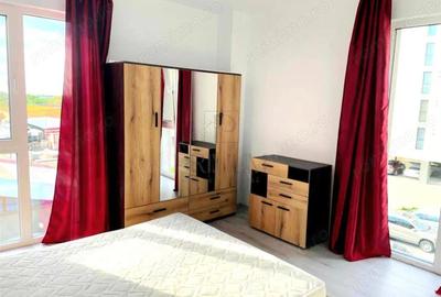 Apartament cu 3 camere, mobilat în Torontalului