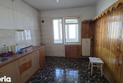 Apartament cu 2 camere decomandat în Crângași - 3