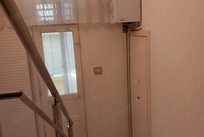 BRASADAS vinde casa 2 cam cu etaj 6 ari zona Bercu Rosu. - 6