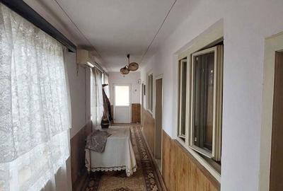 Casă cu 4 camere cu Teren 1175 Mp în Islaz - 14