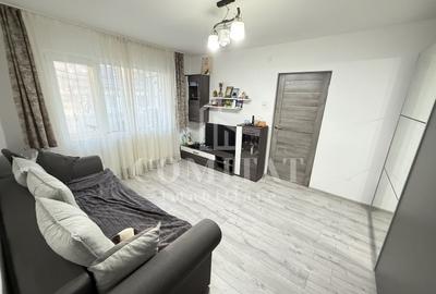 Apartament cu 3 camere semidecomandat, mobilat în Mănăștur