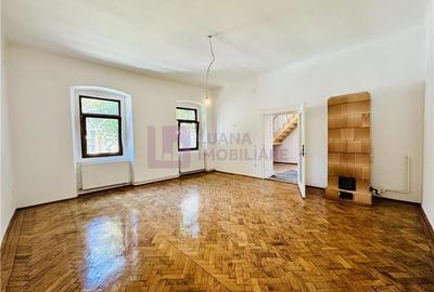 Apartament cu 2 camere semidecomandat, mobilat în Central