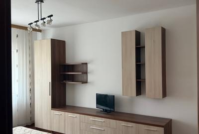 Vând apartament 3 camere. și boxă în Ten Blocks - 1