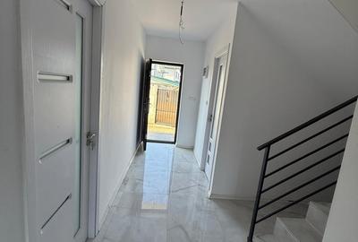 Casă cu 5 camere cu Teren 304 Mp în Măgurele - 3