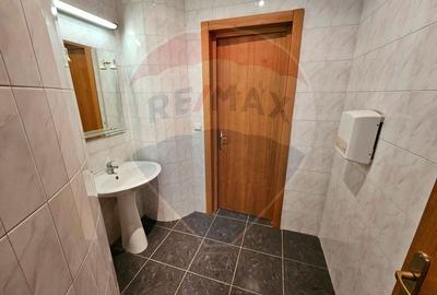 Spatiu de 202 mp + 64 mp terasa la etajul 5, zona ultracentrala - 8