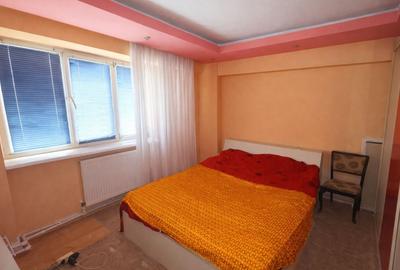 Apartament cu 3 camere decomandat, mobilat în Micro 19 - 2