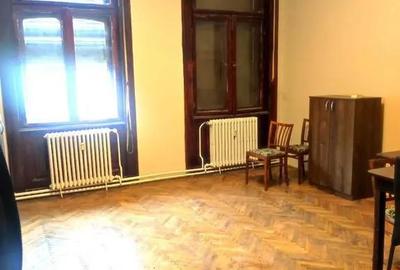 Spațiu comercial, de 47 mp, în Central - 3