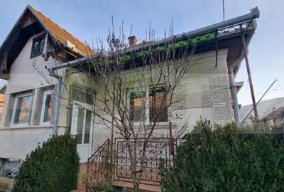 COMISION 0!Casa cu 2 apartamente, 210 mp, 1350 mp teren, in - 2