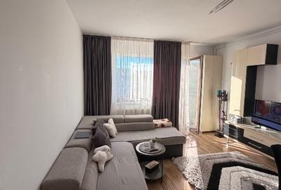 Apartament cu 2 camere, mobilat în Tractorul - 1