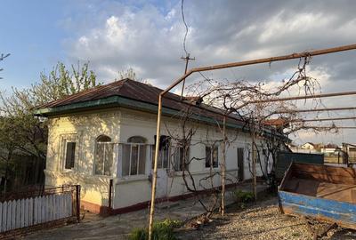 Casă cu 3 camere în Lungulețu - 3