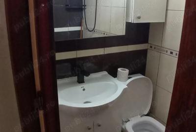 Garsonieră decomandată în Central - 2