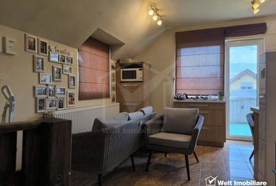 Casa Iris, 2 corpuri separate, 5 camere, 130 mp, 374 mp teren+ garaj, 95 mp - 2