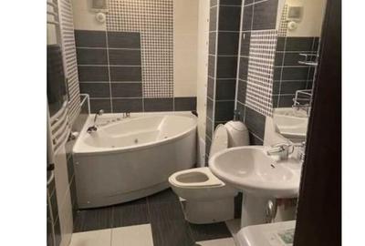 Apartament cu 4 camere decomandat în Unirii