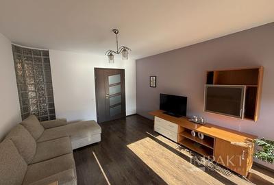 Apartament decomandat de vanzare- zona VIVO - 1