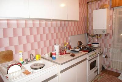 Apartament cu 3 camere de vânzare în zona Zorilor - 2