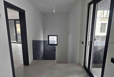 Casă cu 5 camere cu Teren 175 Mp în Tineretului - 20