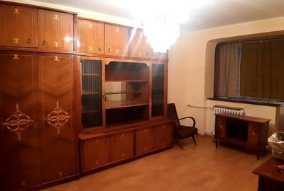 Apartament cu 3 camere decomandat în Tineretului - 1