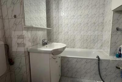 Apartament cu 3 camere decomandat în Corina - 2