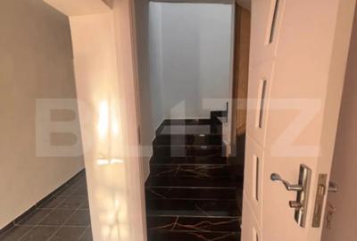 Spațiu comercial, de 320 mp, în Central - 16