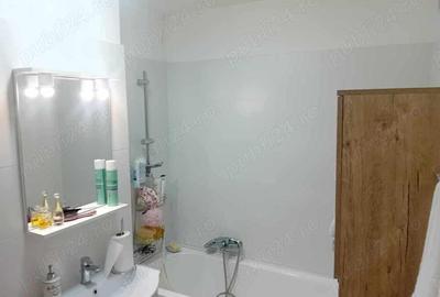 Ap 2 Cam 1 Mai 60mp bloc nou lux etaj 5 priveliste parcare boxa semimobilat luminos calduros - 4