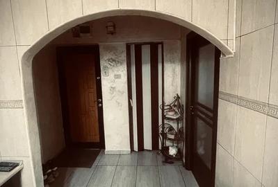 Apartament cu 2 camere decomandat, zona Nicolina - 5