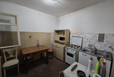 Apartament cu 4 camere decomandat în 1 Mai - 17