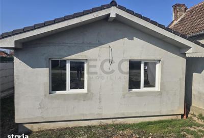 Casă cu 3 camere cu Teren 545 Mp în Girișu de Criș - 10