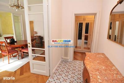 Apartament cu 4 camere, mobilat în Central