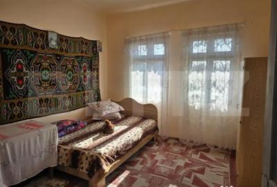 Casă cu 2 camere cu Teren 680 Mp în Central - 2