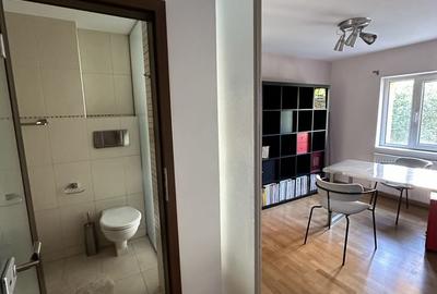 Apartament cu 3 camere decomandat în Central - 8