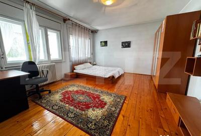 Casă cu 8 camere cu Teren 767 Mp în Central - 10