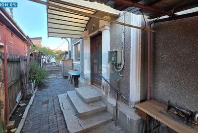 Casă cu 2 camere cu Canalizare în Central - 1