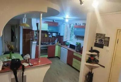 Dambu Pietros - Vanzare apartament 4 camere - Str. Ceahlau - 2