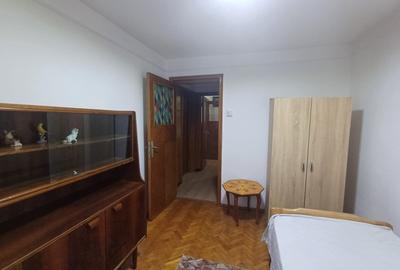 Apartament cu 2 camere decomandat, mobilat în Podu Roș