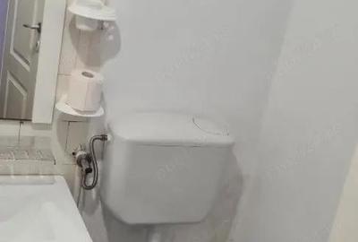 Apartament cu 3 camere semidecomandat în Central - 1
