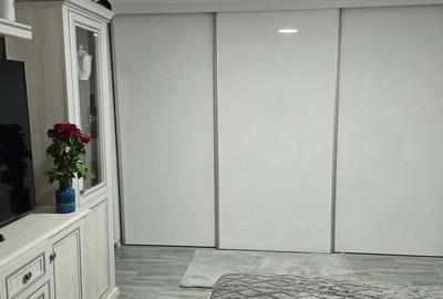 Apartament cu 2 camere în Rovinari