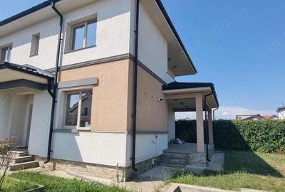 Vand vila duplex,Tancodrom, Pitesti. Se vind individual sau tot duplexul Vand vila duplex,Tancodrom, Pitesti. Se vind individual sau tot duplexul - 14