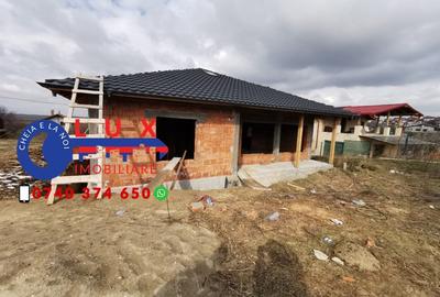 Casă cu 3 camere cu Teren 650 Mp în Malcoci - 4