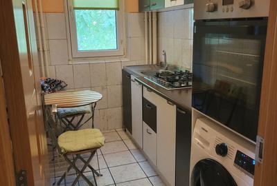 Apartament cu 3 camere semidecomandat în Gura Văii - 6
