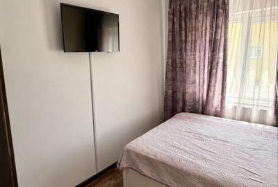 Apartament cu 3 camere semidecomandat în Craiovița Nouă - 3