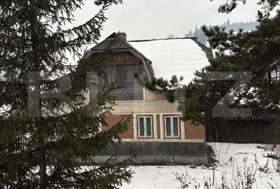 Casă cu 4 camere cu Teren 1170 Mp în Central - 14