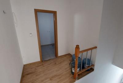 Spațiu comercial, de 75 mp, în Central - 5