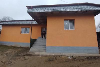 Casă cu 4 camere cu Teren 10000 Mp în Căbești - 10
