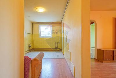 Apartament cu 3 camere circular în Astra - 4