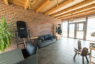 Teren 9.4 ha extravilan + casa 230 mp - 9