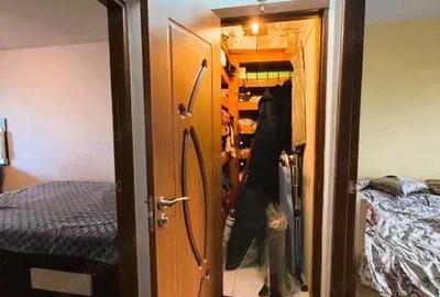 Apartament cu 3 camere semidecomandat în Central - 1